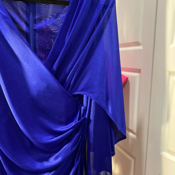 elegant blue dress - Picture 3 of 5